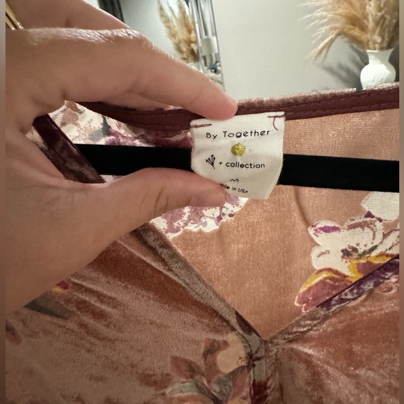 Velvet blouse - Picture 3 of 4